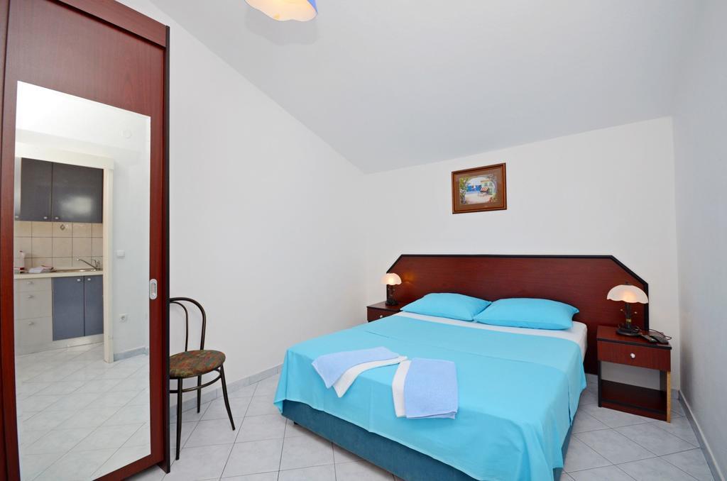 Apartments Hrgovic 罗戈兹尼察 外观 照片