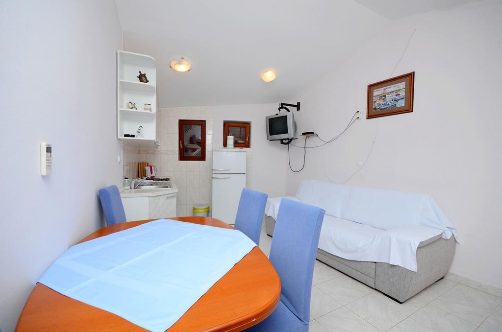 Apartments Hrgovic 罗戈兹尼察 外观 照片