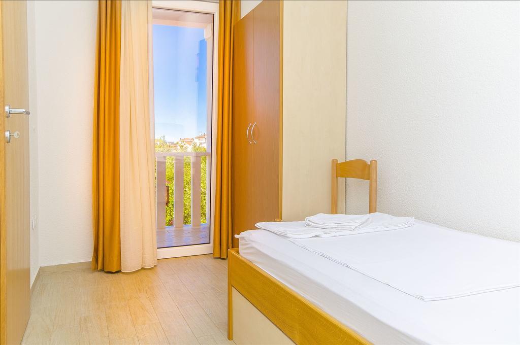 Apartments Hrgovic 罗戈兹尼察 外观 照片