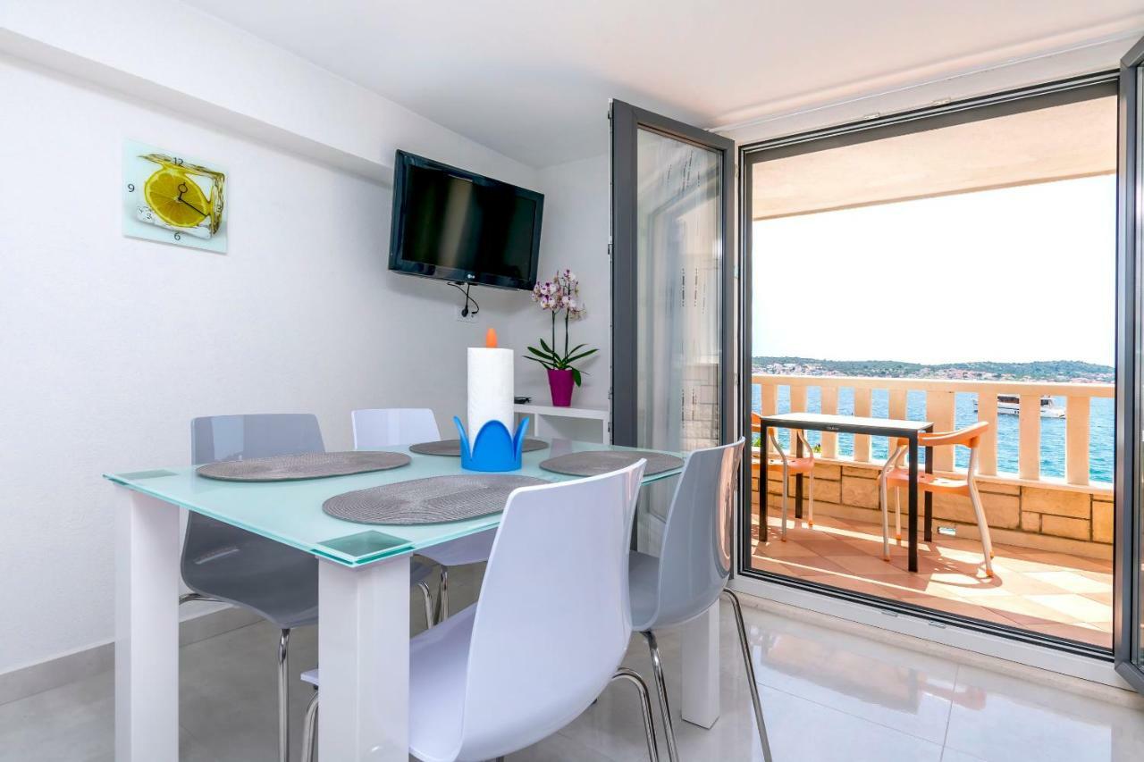 Apartments Hrgovic 罗戈兹尼察 外观 照片