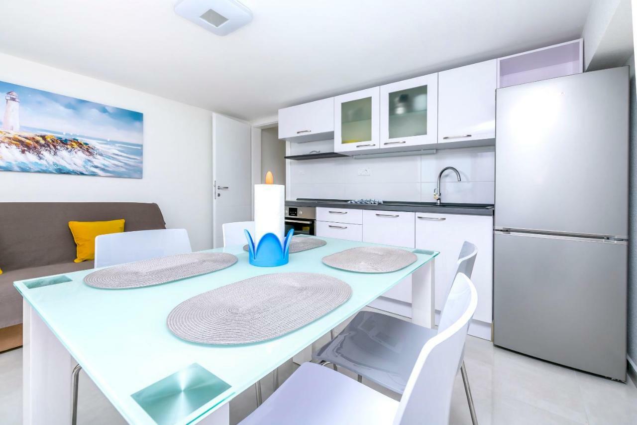 Apartments Hrgovic 罗戈兹尼察 外观 照片